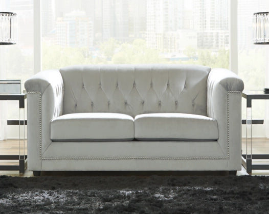 Amor Loveseat